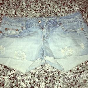 pale blue shorts